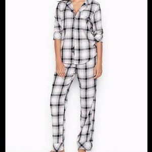 Victoria's Secret Plaid Flannel Pajamas NWT